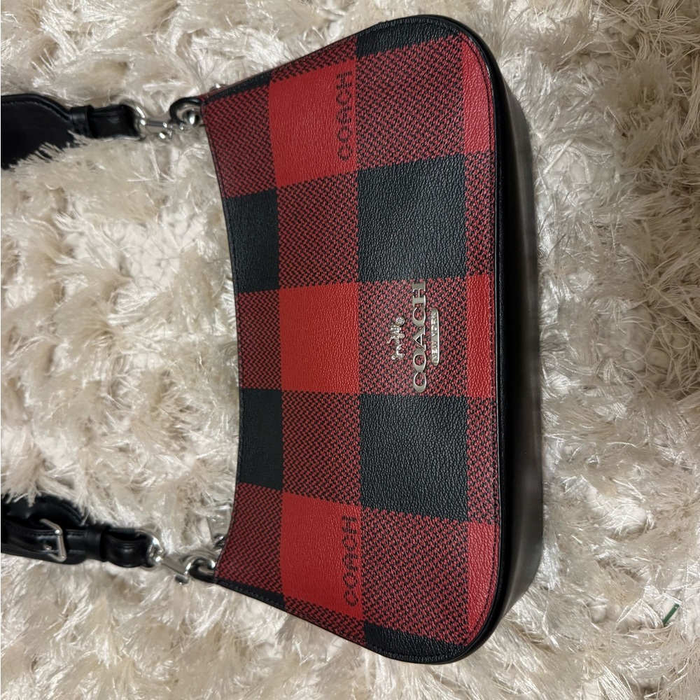 ✨NWOT Coach Buffalo Plaid Jes Baguette red and black leather crossbody bag ✨ - Picture 3 of 10